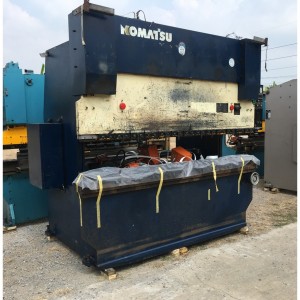 KOMATSU เครื่องพับโลหะ PHS110x255 Rachadayont